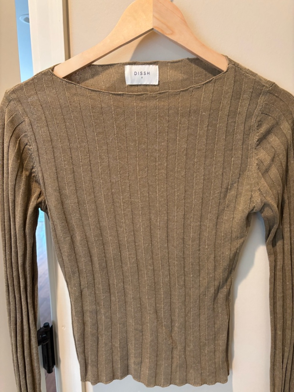 Dissh Long Sleeve Top - Picture 3 of 4